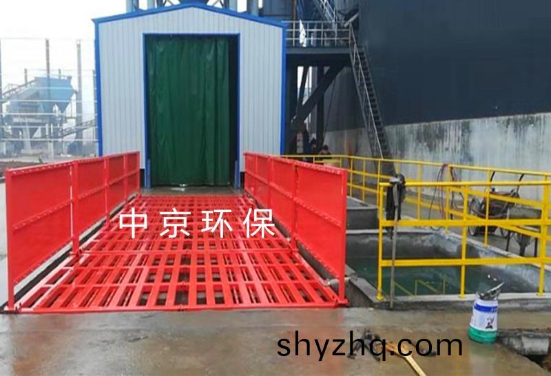 適(shi)郃(he)各種建築(zhu)工地,煤(mei)場(chǎng)(chang)等 洗(xi)輪(lun)機(jī)(ji) .全(quan)自(zi)動(dòng)清洗 .清洗時(shí)間(jian)50S內(nèi)(nei) 水循環(huán)(huan)利用